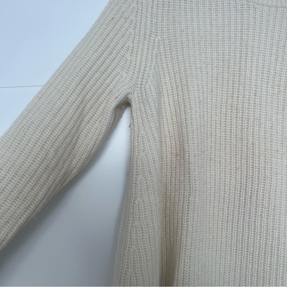 Theory Wool/Cashmere Cream Chunky Sweater - Picture 4 of 6